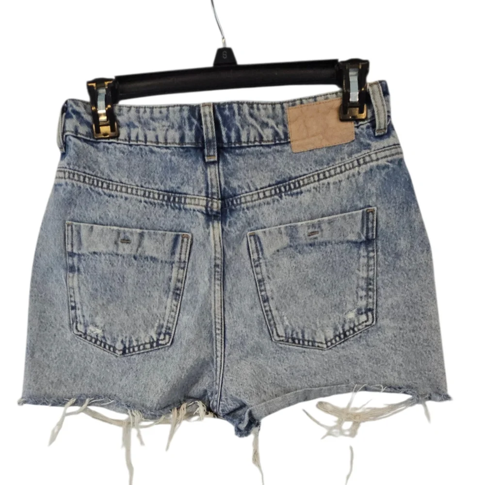 Zara Size 6 Blue Distressed Jean Shorts High Rise